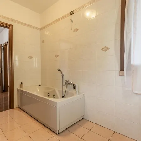 Residenza Capuano - Affitti Brevi Italia * Modena